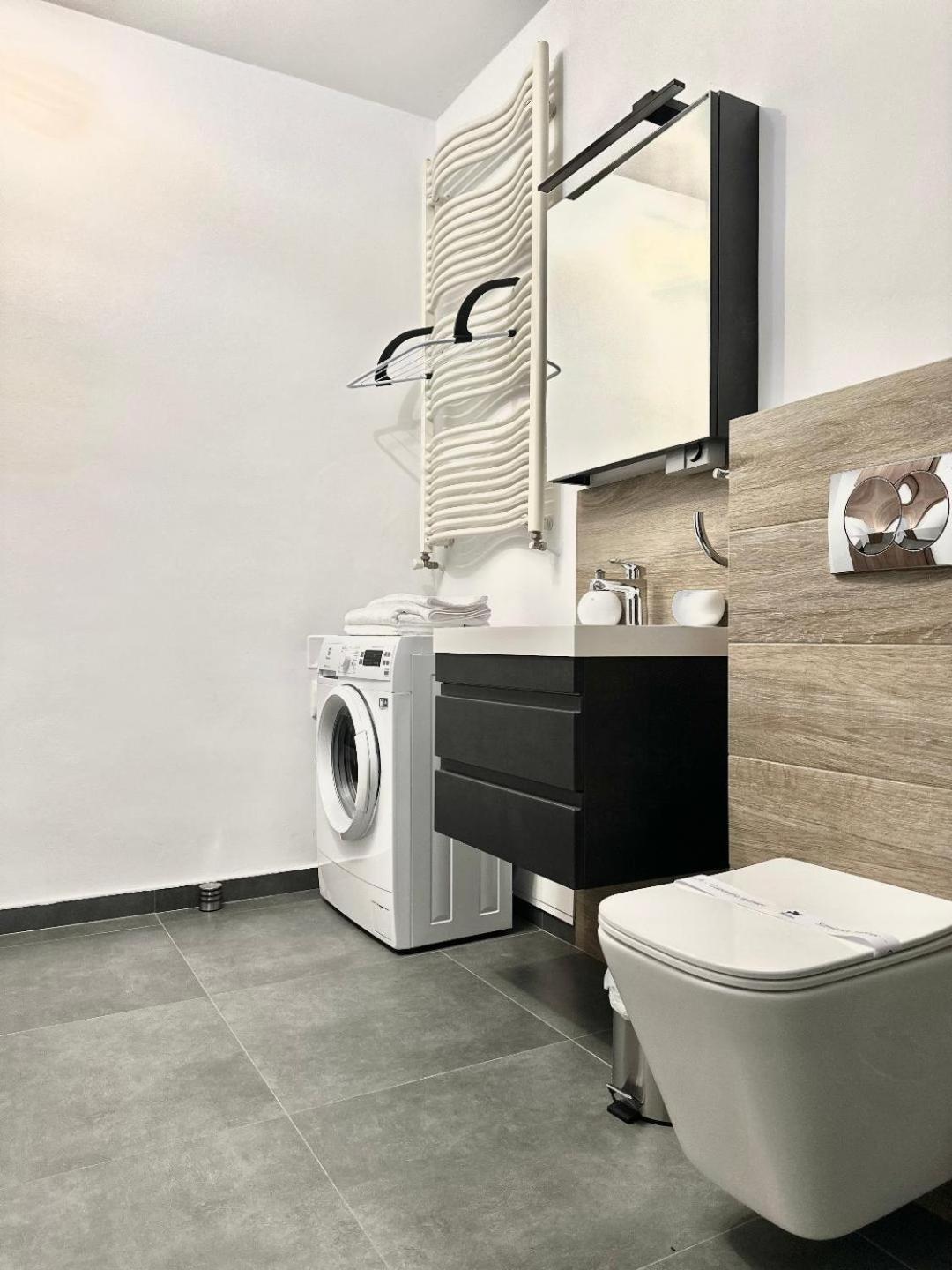 House Pica Apartment คลูจ-นาโปกา ภายนอก รูปภาพ